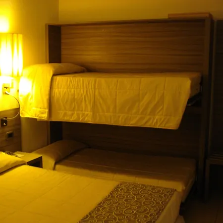 Morrisson Exclusive 4*