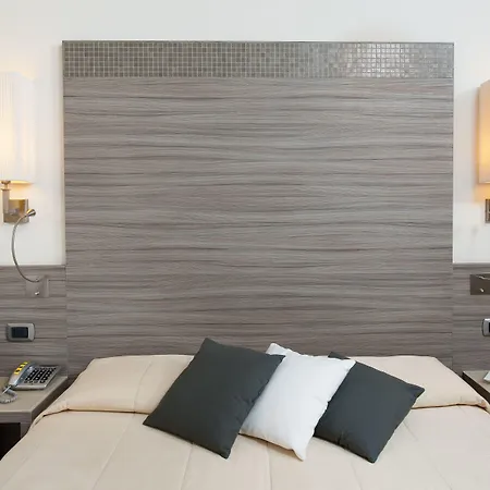 Morrisson Exclusive 4*