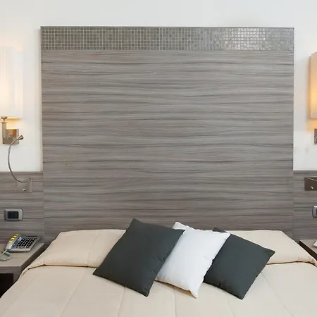 Morrisson Exclusive 4*